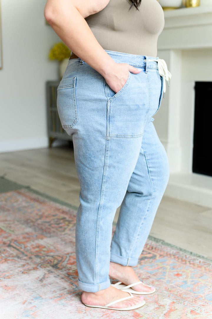 Cooper High Rise Vintage Denim Jogger - TheDesignChambersBoutique