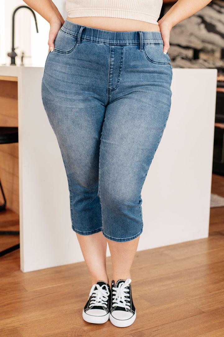 Emily High Rise Cool Denim Pull On Capri Jeans - TheDesignChambersBoutique