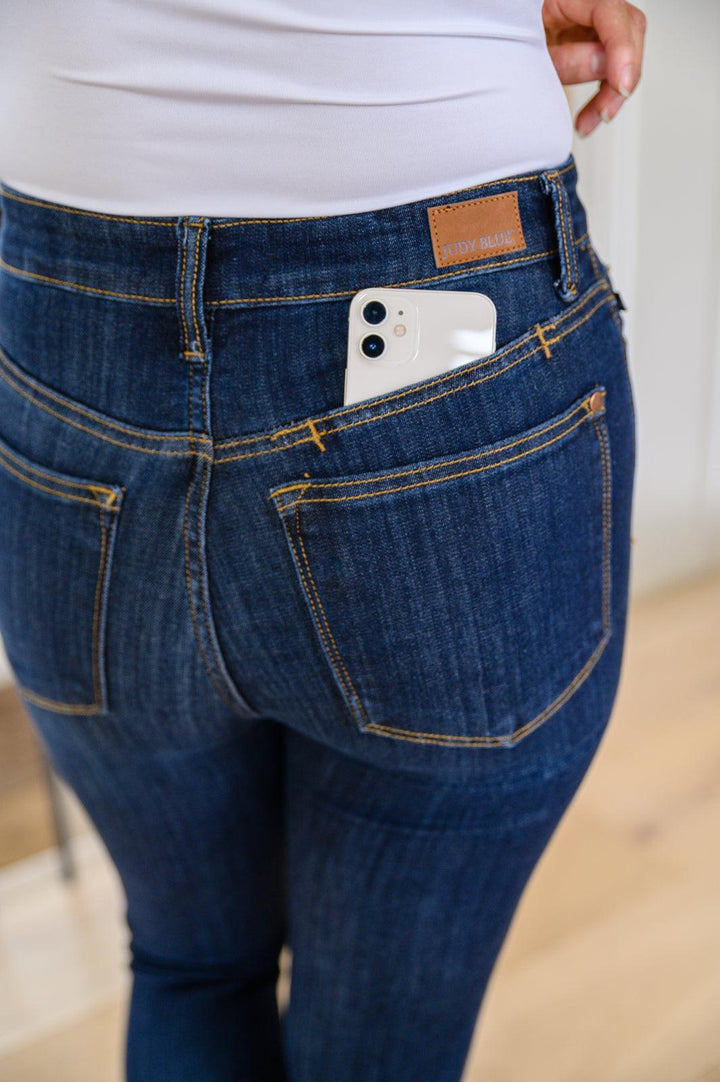 Georgia Back Yoke Skinny Jeans with Phone Pocket - TheDesignChambersBoutique