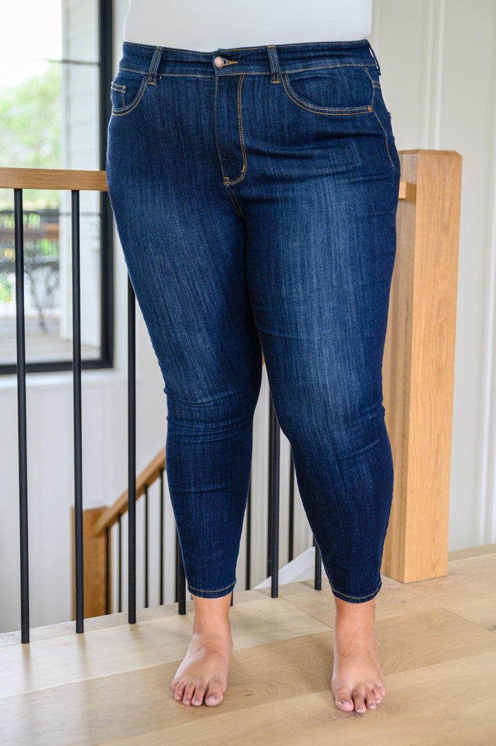 Georgia Back Yoke Skinny Jeans with Phone Pocket - TheDesignChambersBoutique