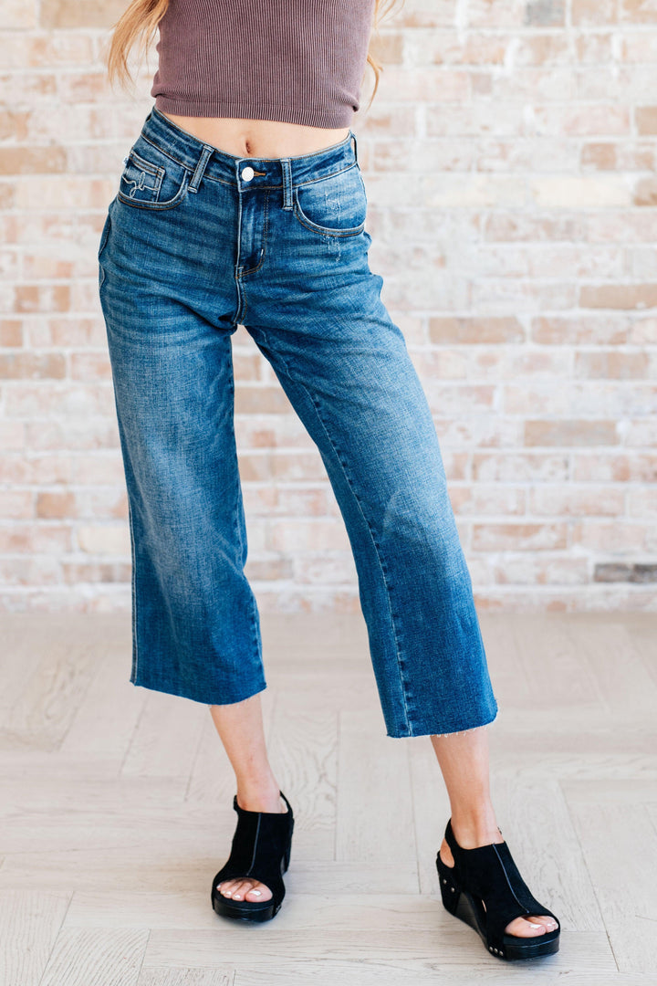 Hayes High Rise Wide Leg Crop Jeans - TheDesignChambersBoutique