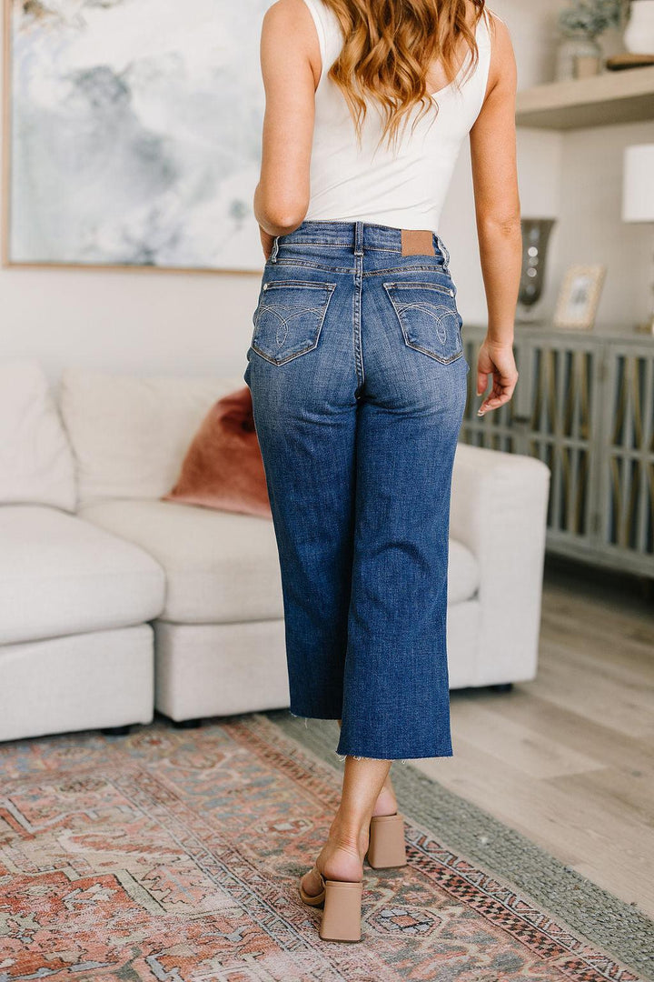 Hayes High Rise Wide Leg Crop Jeans - TheDesignChambersBoutique