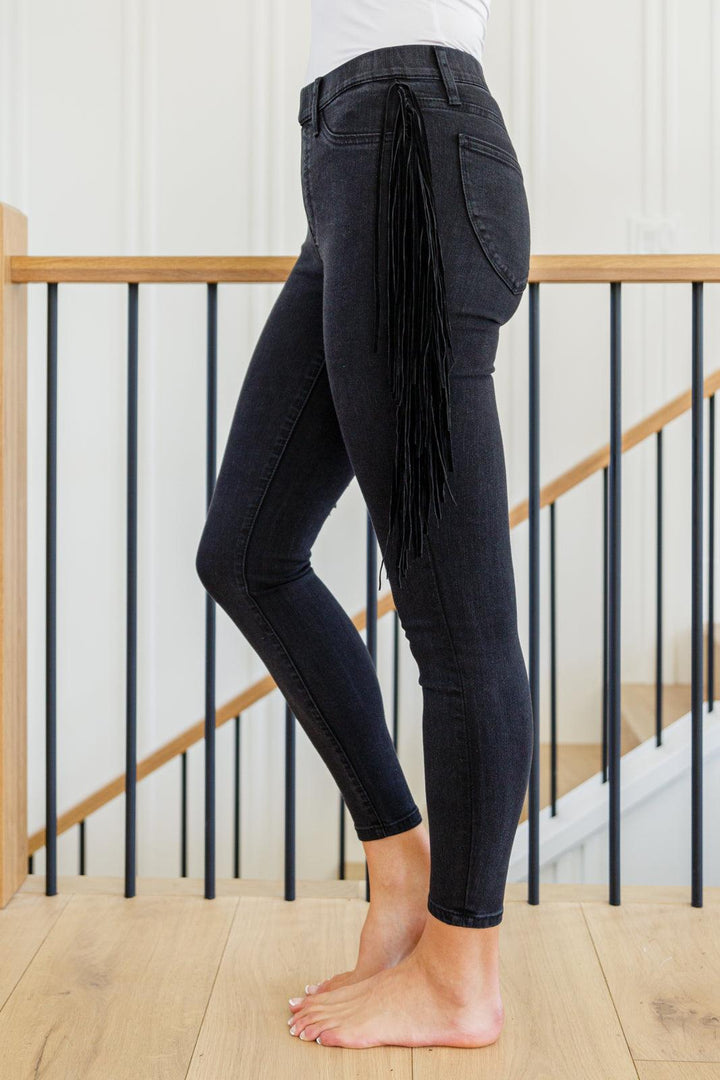 Hilary Side Fringe Skinny Jegging In Black - TheDesignChambersBoutique