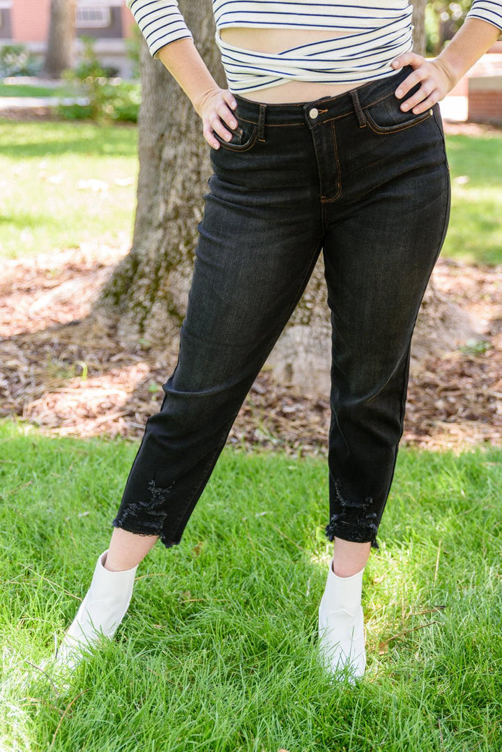 Kelbie Destroyed Hem Crop Jeans - TheDesignChambersBoutique