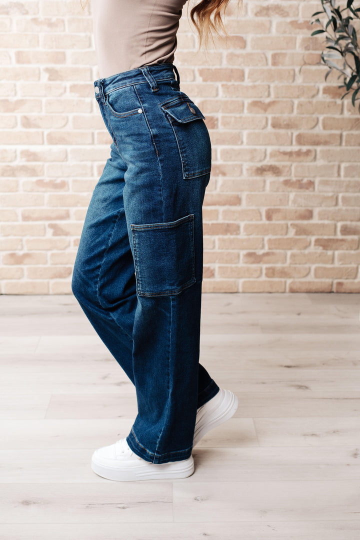 Leila High Rise Cargo Straight Jeans - TheDesignChambersBoutique