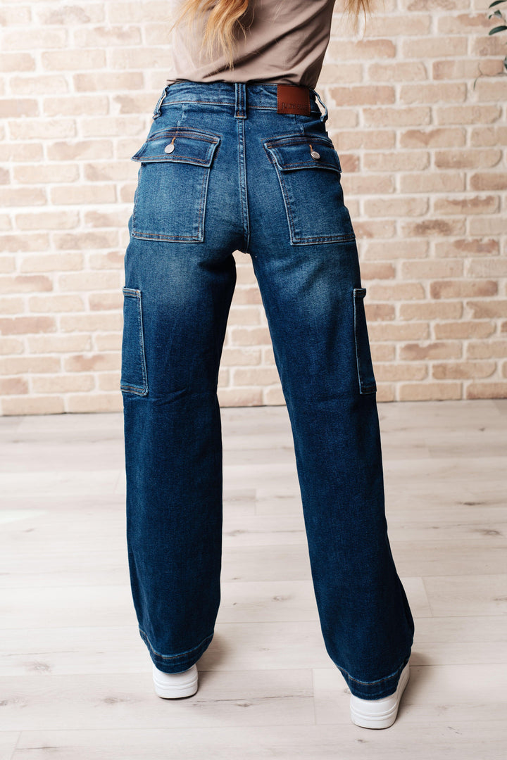 Leila High Rise Cargo Straight Jeans - TheDesignChambersBoutique