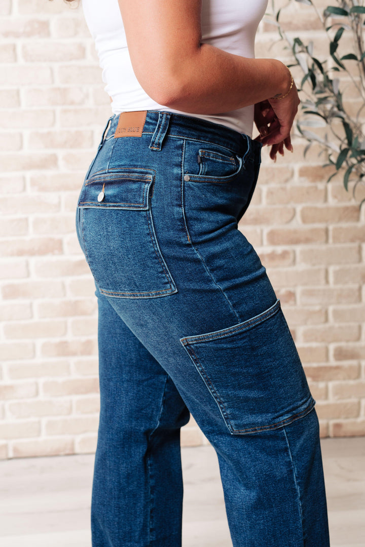 Leila High Rise Cargo Straight Jeans - TheDesignChambersBoutique