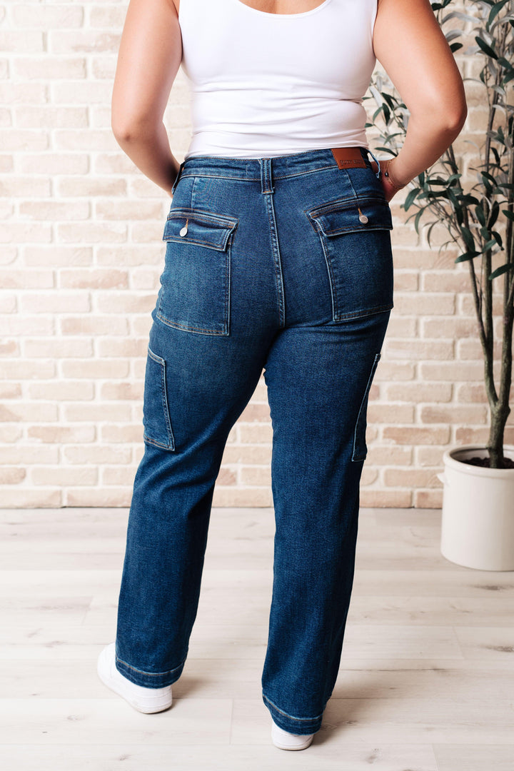 Leila High Rise Cargo Straight Jeans - TheDesignChambersBoutique