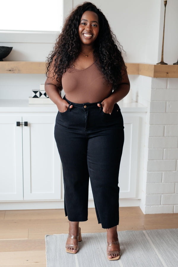 Lizzy High Rise Control Top Wide Leg Crop Jeans in Black - TheDesignChambersBoutique