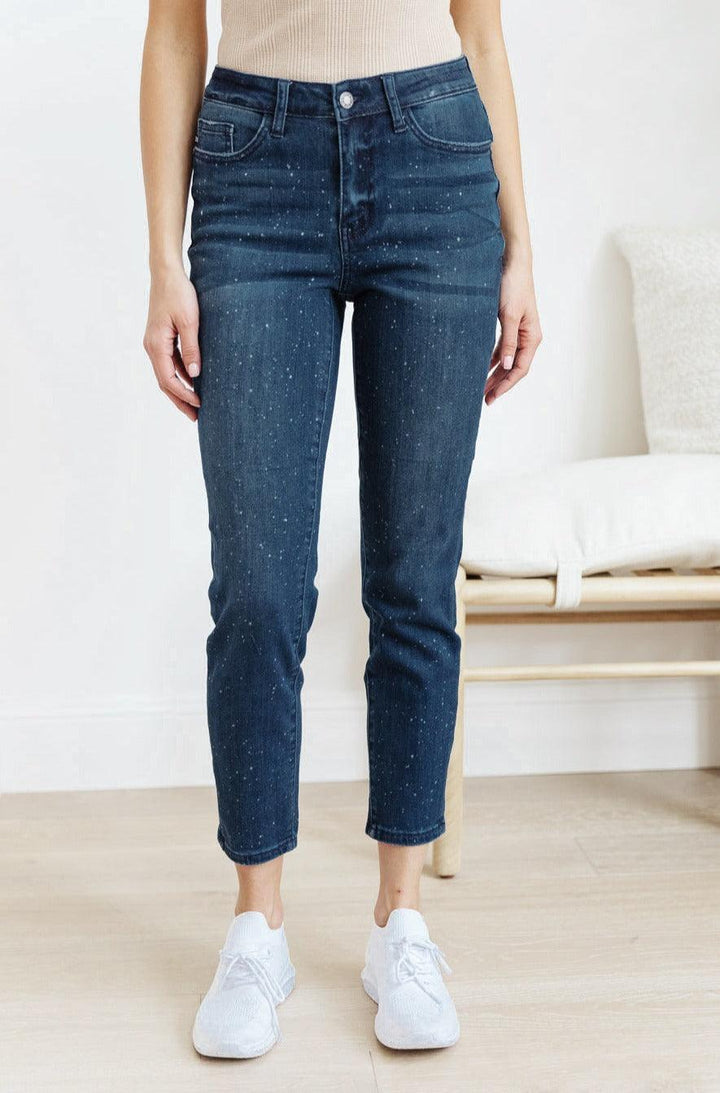 Mid-Rise Relaxed Fit Mineral Wash Jeans - TheDesignChambersBoutique