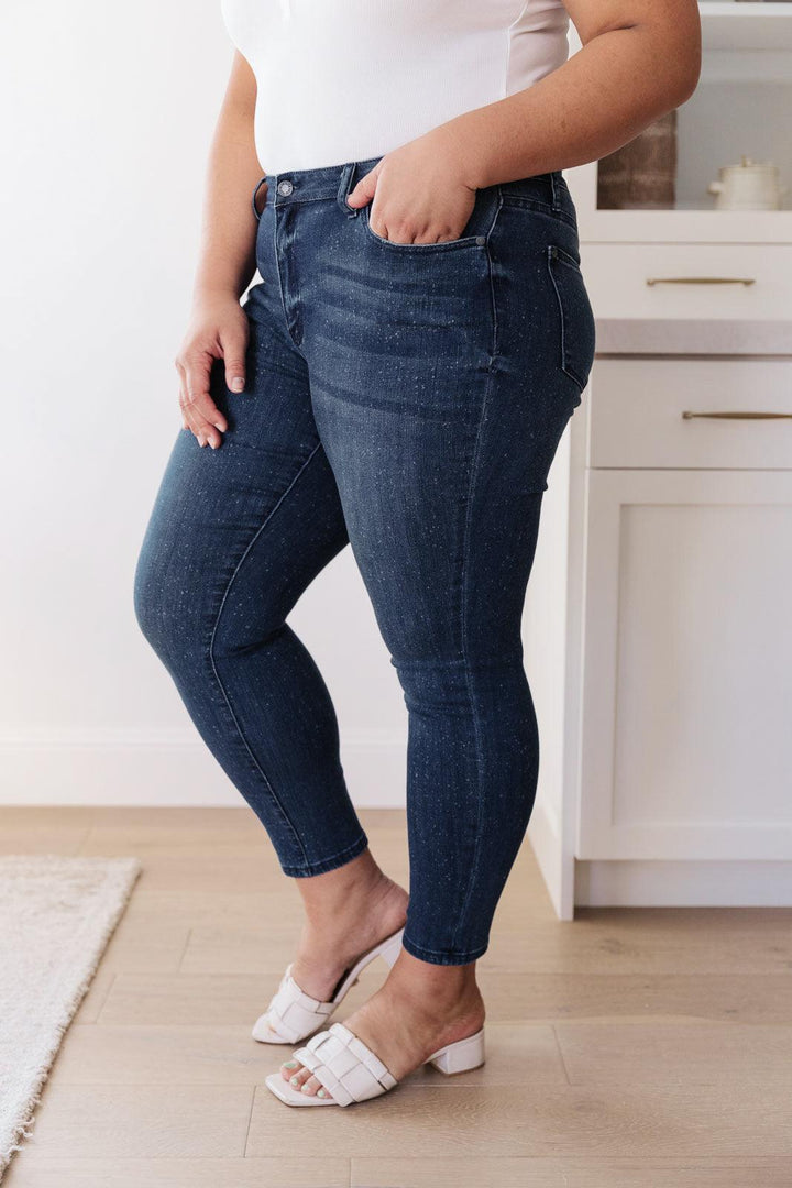 Mid-Rise Relaxed Fit Mineral Wash Jeans - TheDesignChambersBoutique