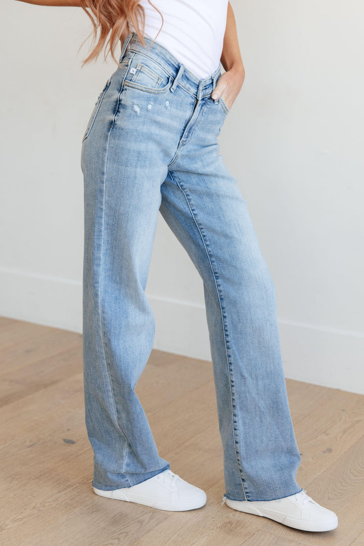 Mildred High Rise V Front Waistband Straight Jeans - TheDesignChambersBoutique