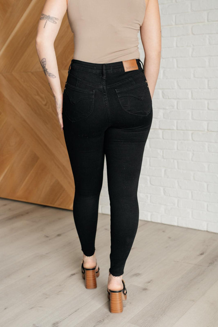 Nicole Tummy Control Skinny Jeans in Black - TheDesignChambersBoutique