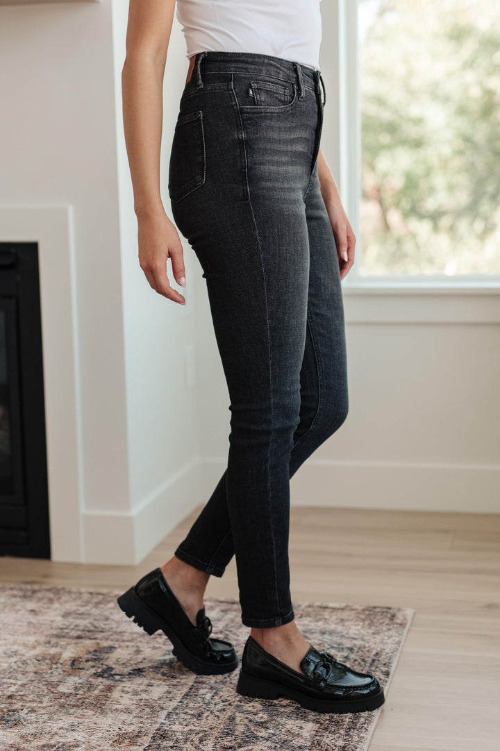 Octavia High Rise Control Top Skinny Jeans in Washed Black - TheDesignChambersBoutique