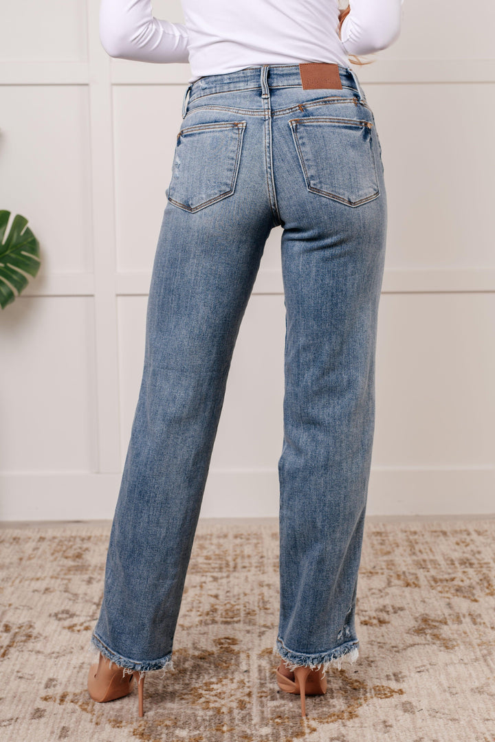 Quinn Mid Rise Cell Phone Pocket Dad Jeans - TheDesignChambersBoutique