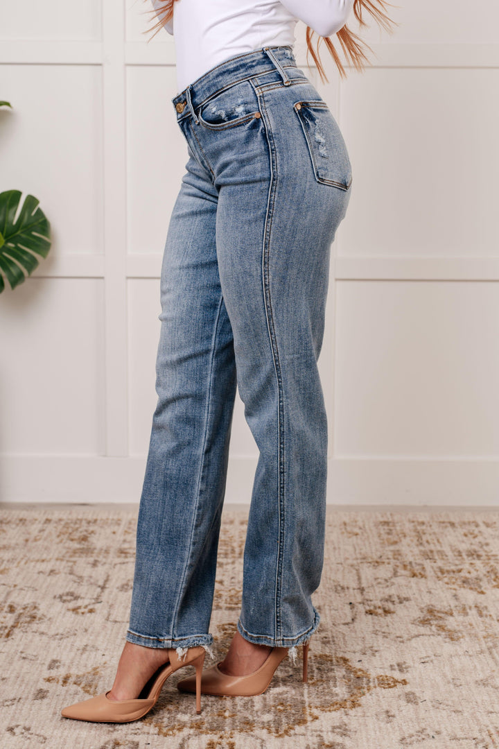 Quinn Mid Rise Cell Phone Pocket Dad Jeans - TheDesignChambersBoutique