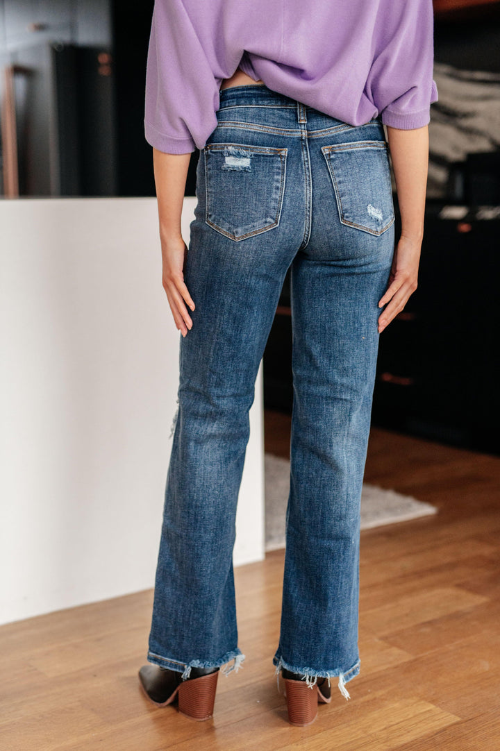 Rose High Rise 90's Straight Jeans in Dark Wash - TheDesignChambersBoutique