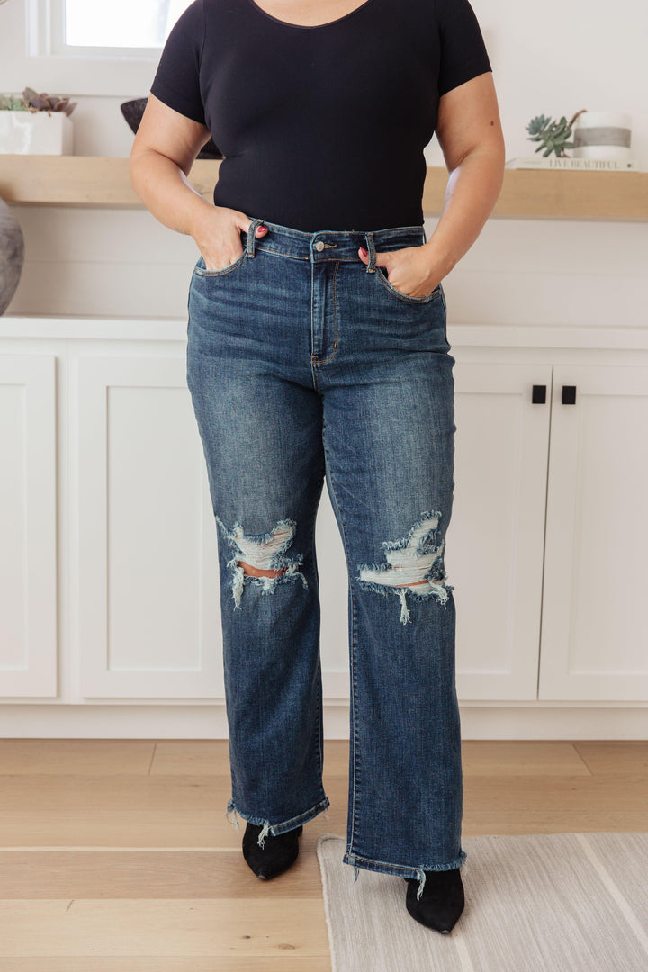 Rose High Rise 90's Straight Jeans in Dark Wash - TheDesignChambersBoutique