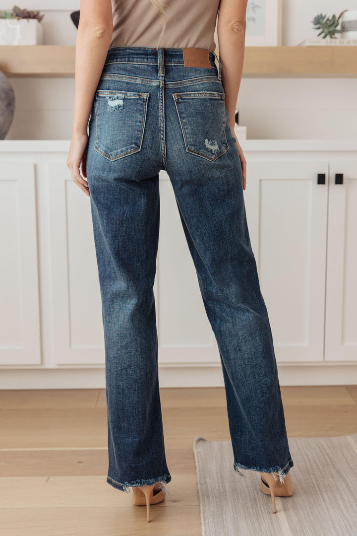 Rose High Rise 90's Straight Jeans in Dark Wash - TheDesignChambersBoutique